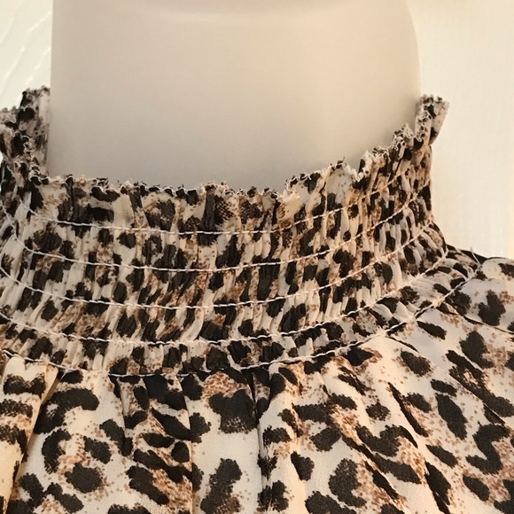 Japa Leopard Print Smocked Blouse - Picture 4 of 8